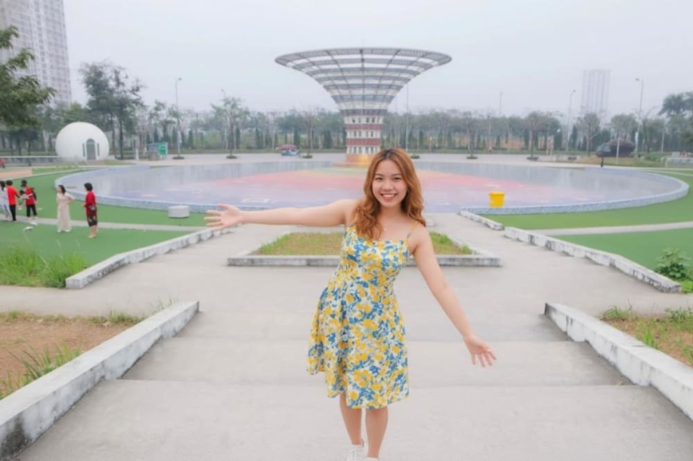 Không gian ngập tràn cây xanh là điểm thu hút của nhiều bạn trẻ đến check in